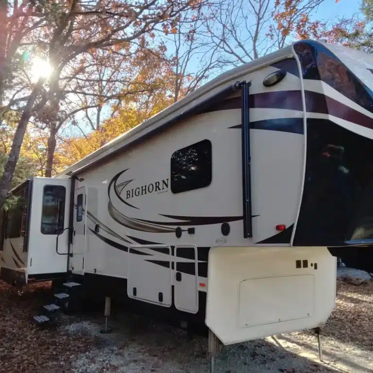 Full Hookup RV Sites